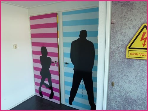 Deurposter toilet man en vrouw